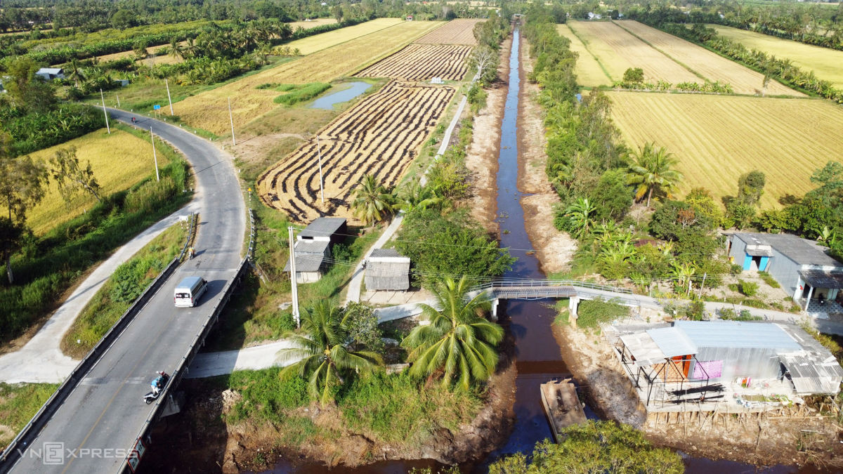 Severe subsidence and erosion afflict Vietnam's southernmost province
